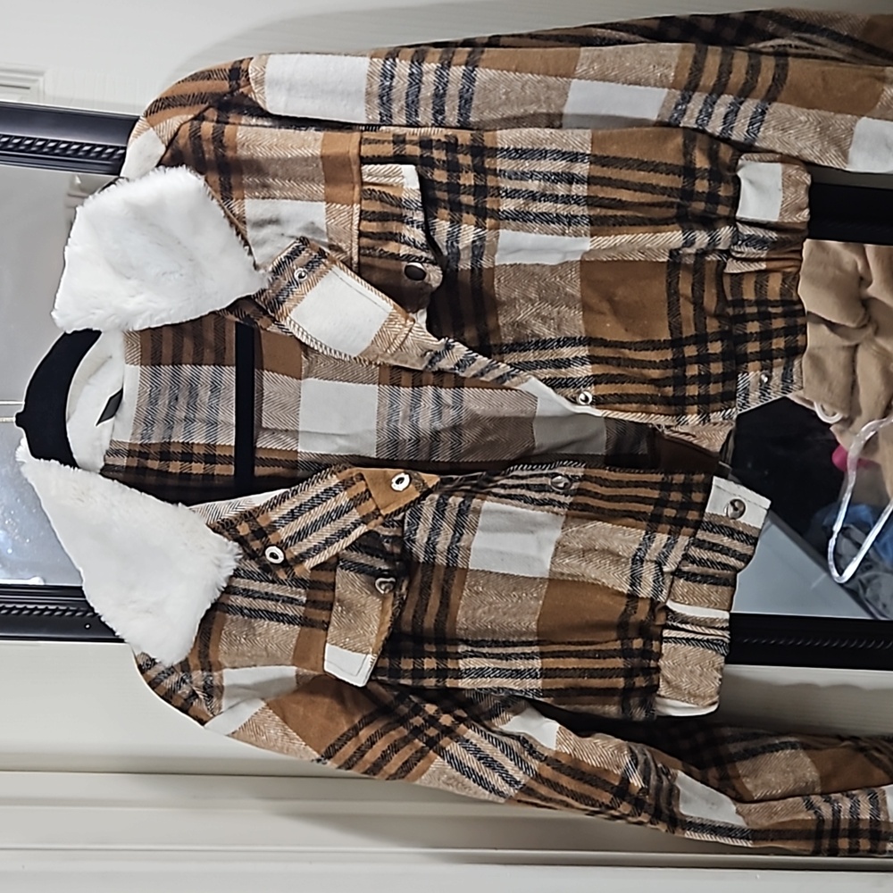 Crop jacket size large
